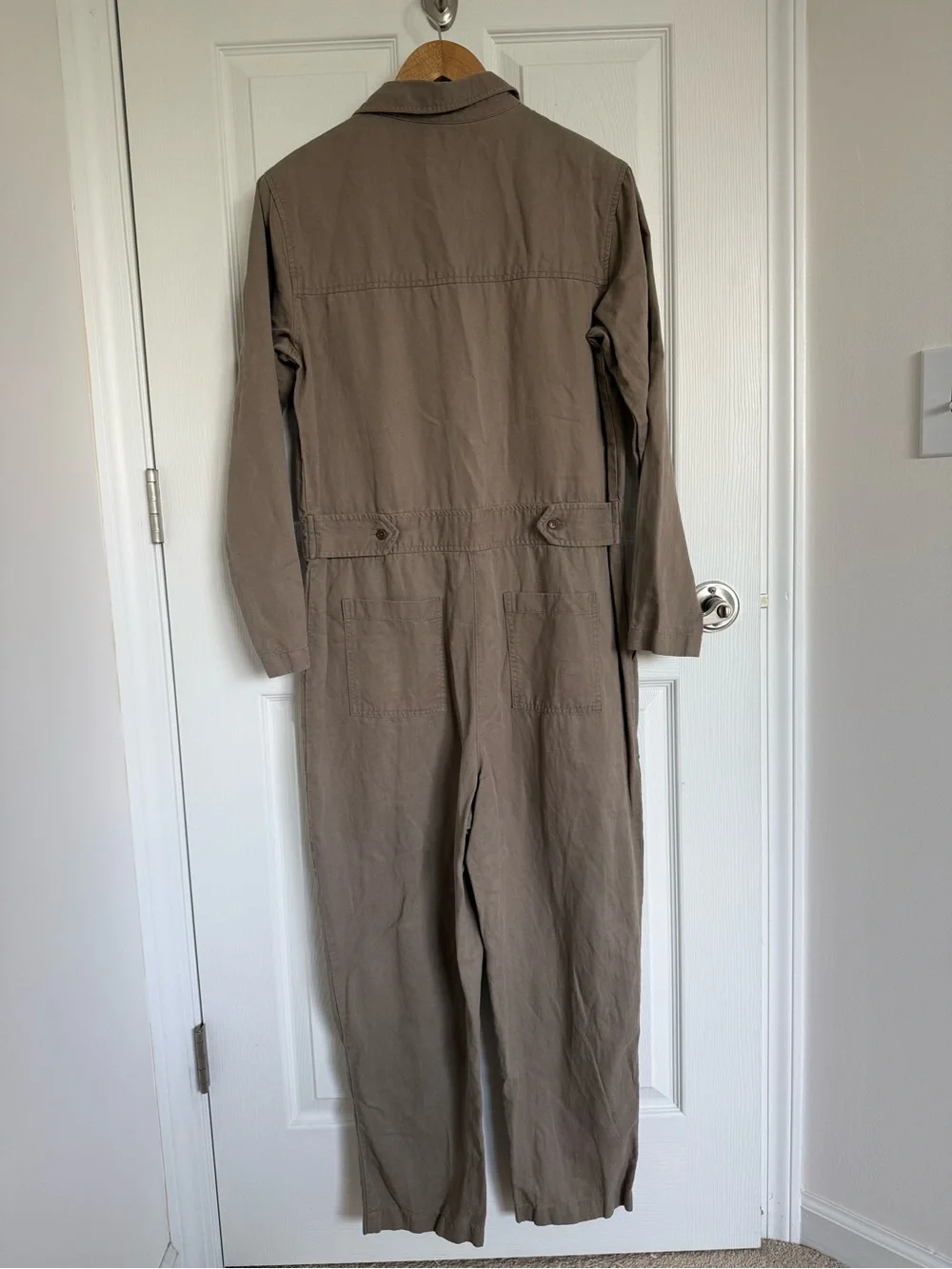 Women’s Aritzia Wilfred Free Utility Jumpsuit Grey Taupe Size 6